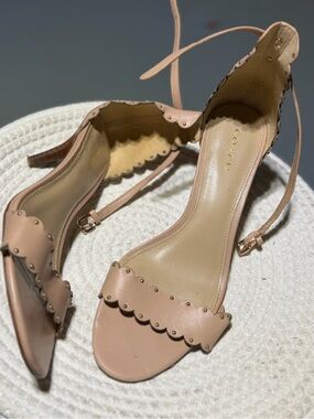 Coach kitten heel size 8 leather